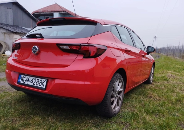 Opel Astra cena 38400 przebieg: 148225, rok produkcji 2017 z Milanówek małe 37